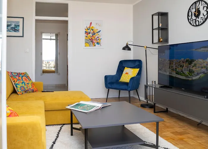 Angelina דירה פורץ